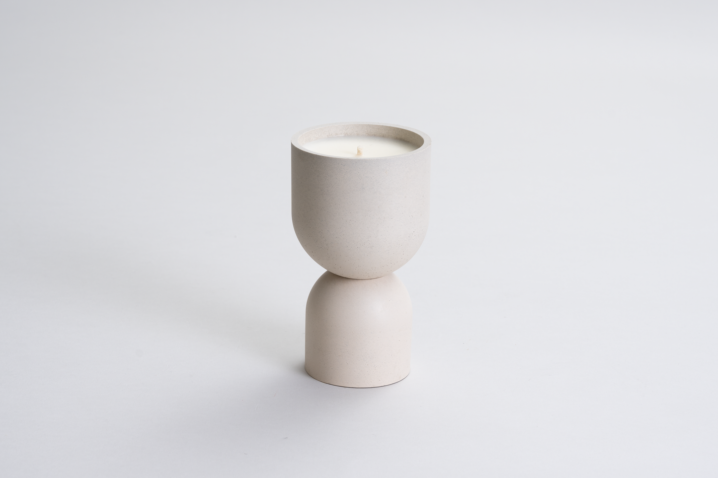 Buttercream Concrete Candle / Coppa
