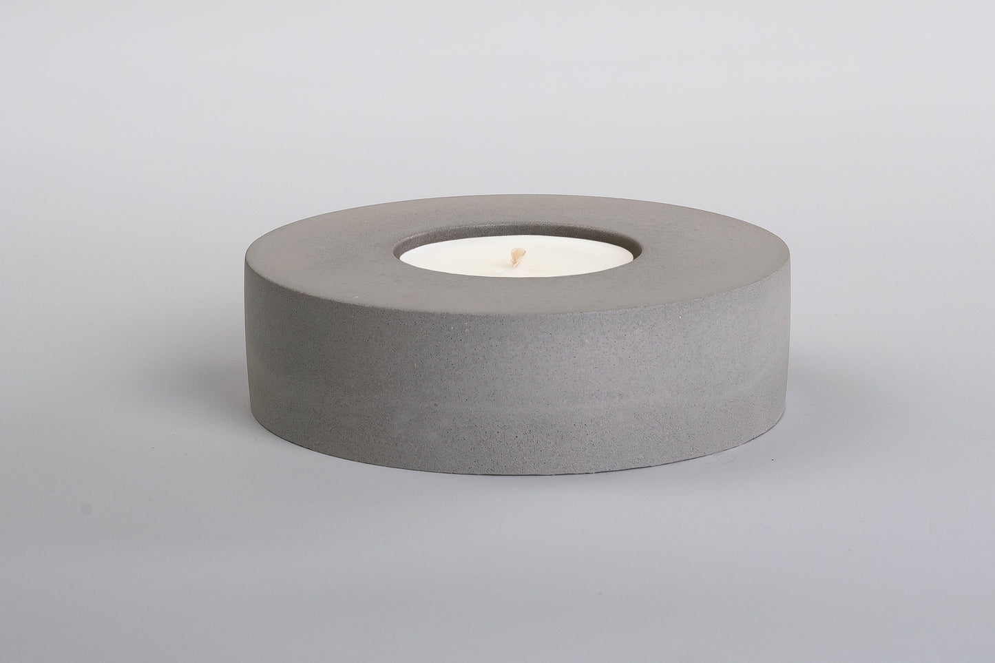 Grey Concrete Candle / Cava